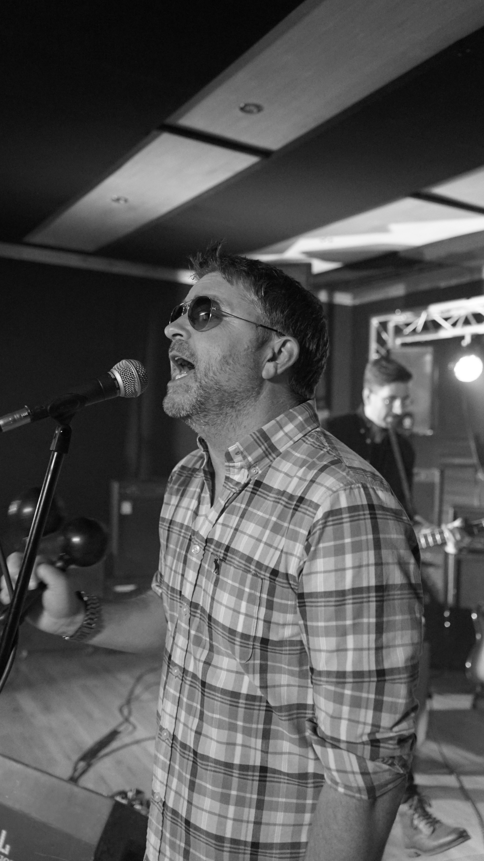 Joe - Lead Vocals