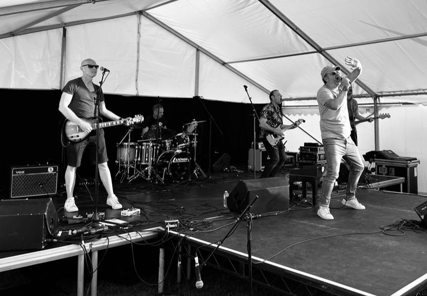 Gasmonkey performing live